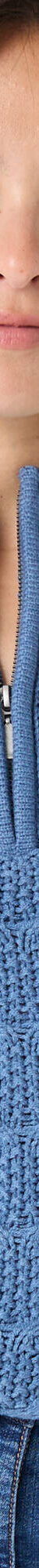 Pull col montant zippé, maille torsadée (bleu jean) Pull col montant zippé, maille torsadée (bleu jean)